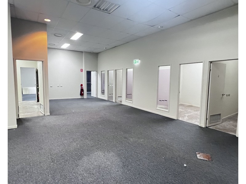 Shop 5 130-136 Scarborough Street, Southport QLD 4215