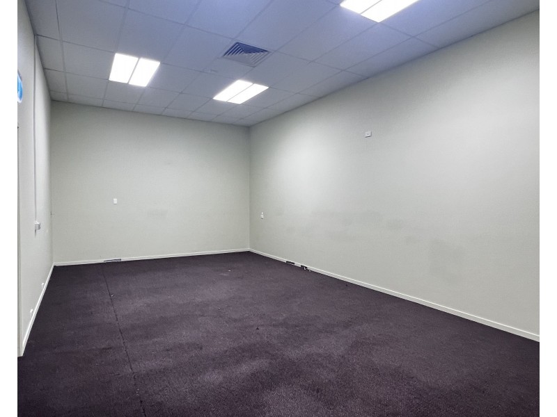 Shop 5 130-136 Scarborough Street, Southport QLD 4215