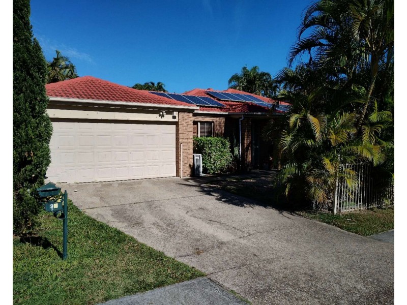 92 Glenfield Street, Parkinson QLD 4115