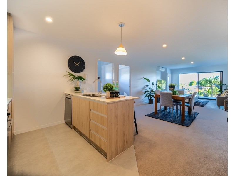 6 Beverley Ave, Rochedale South QLD 4123