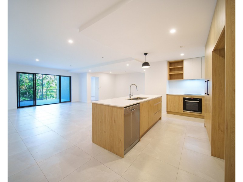 174 Mein Street, Scarborough QLD 4020