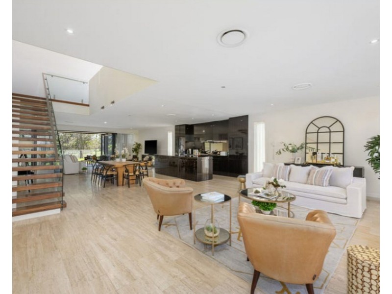 20 The BOULEVARDE, Benowa QLD 4217