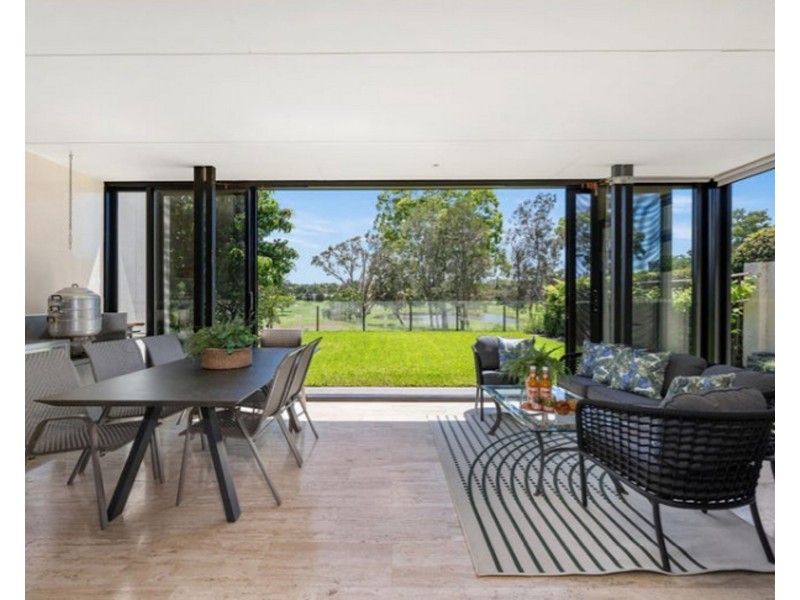 20 The BOULEVARDE, Benowa QLD 4217