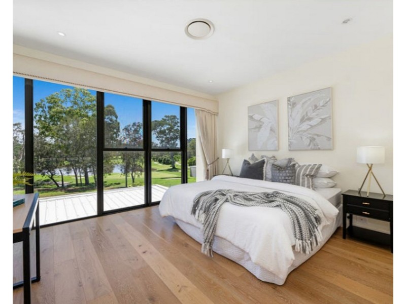 20 The BOULEVARDE, Benowa QLD 4217