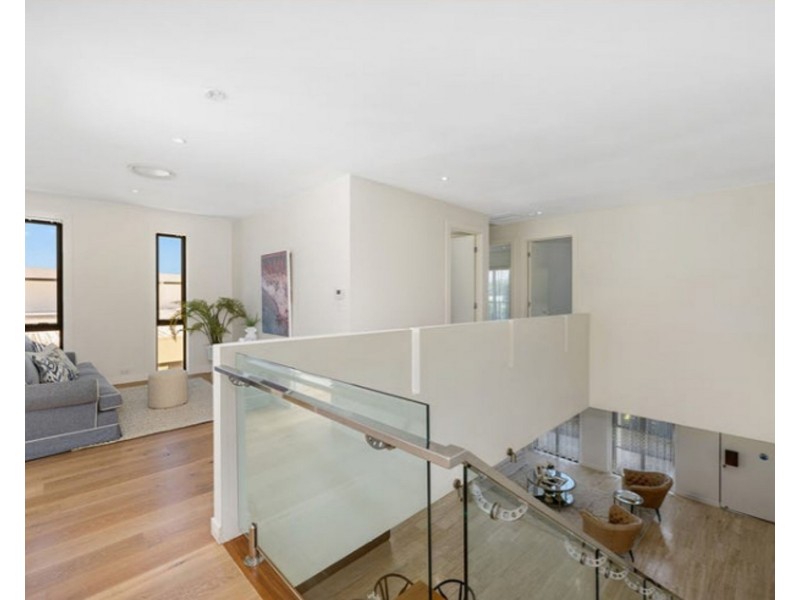 20 The BOULEVARDE, Benowa QLD 4217