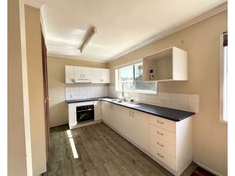 16 Malmrose Street, Wishart QLD 4122