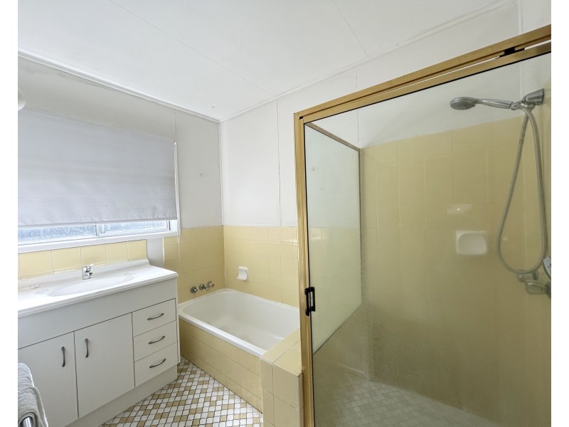 16 Malmrose Street, Wishart QLD 4122