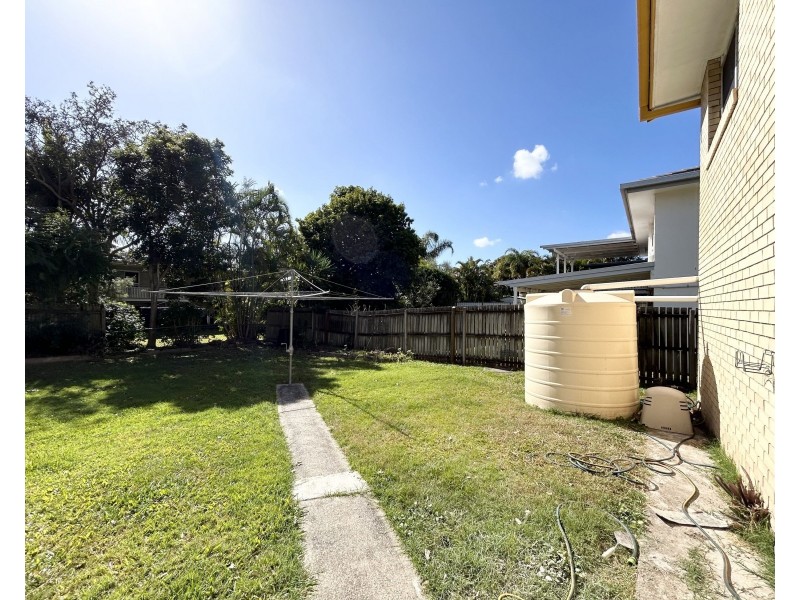 16 Malmrose Street, Wishart QLD 4122