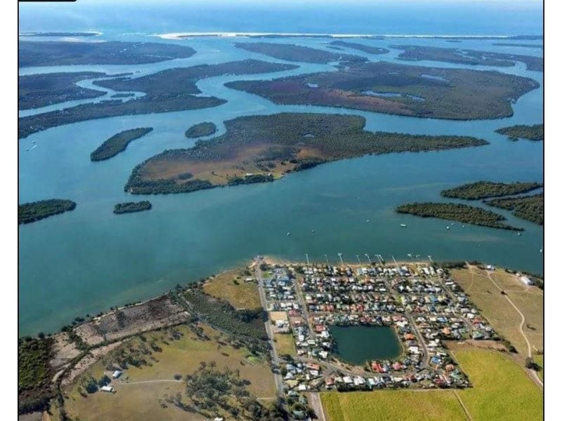 13 Coral st, Steiglitz QLD 4207