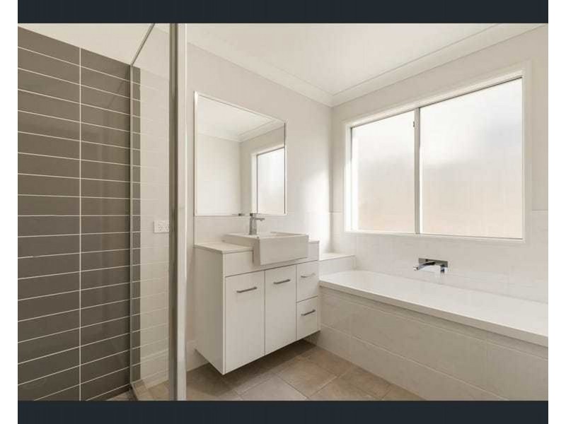 33A Heffernan Road, Alexandra Hills QLD 4161