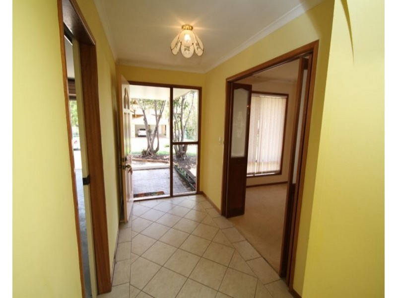 21 Cummin Street, Wishart QLD 4122