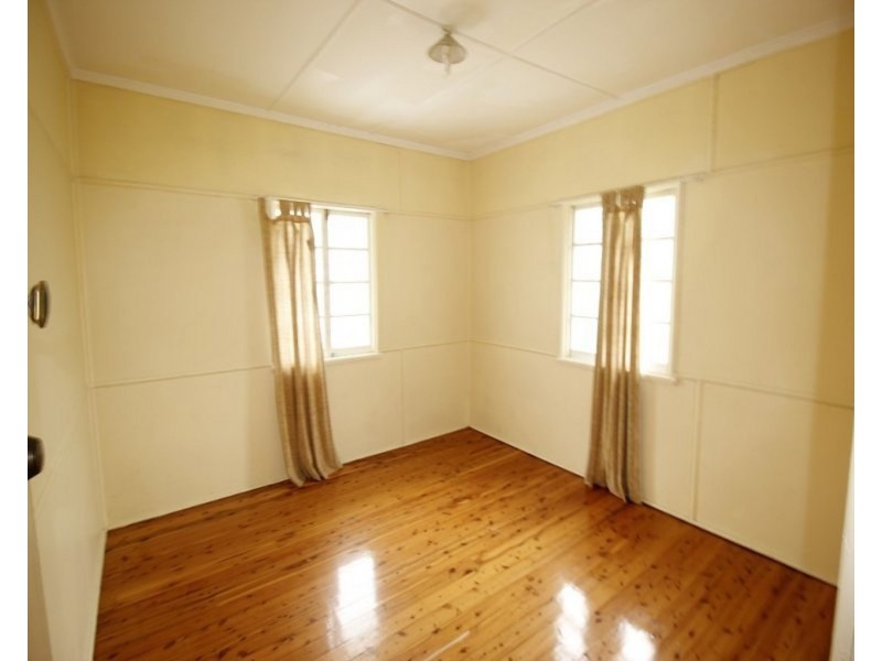 92 Ainsworth Street, Salisbury QLD 4107