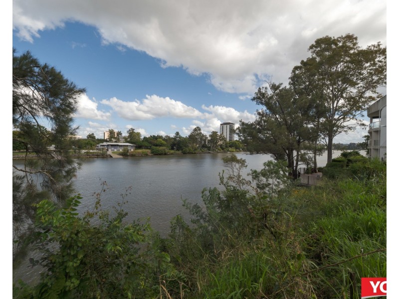 11 Dudley Street, Highgate Hill QLD 4101