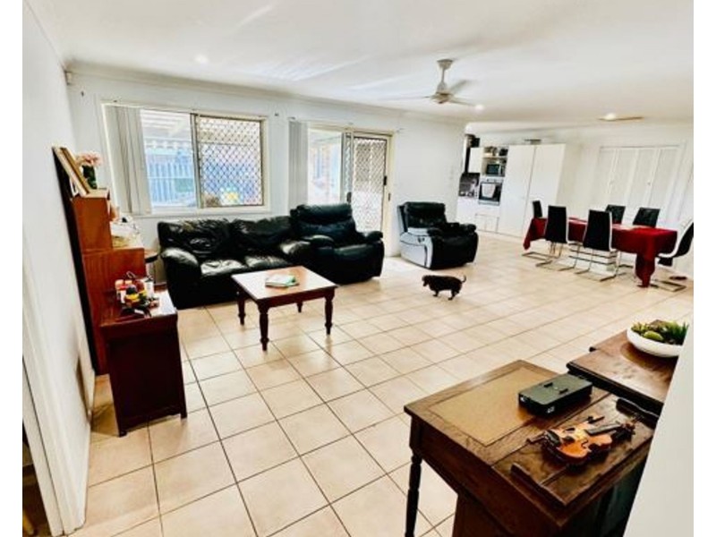 103 Golden Rain Place, Stretton QLD 4116