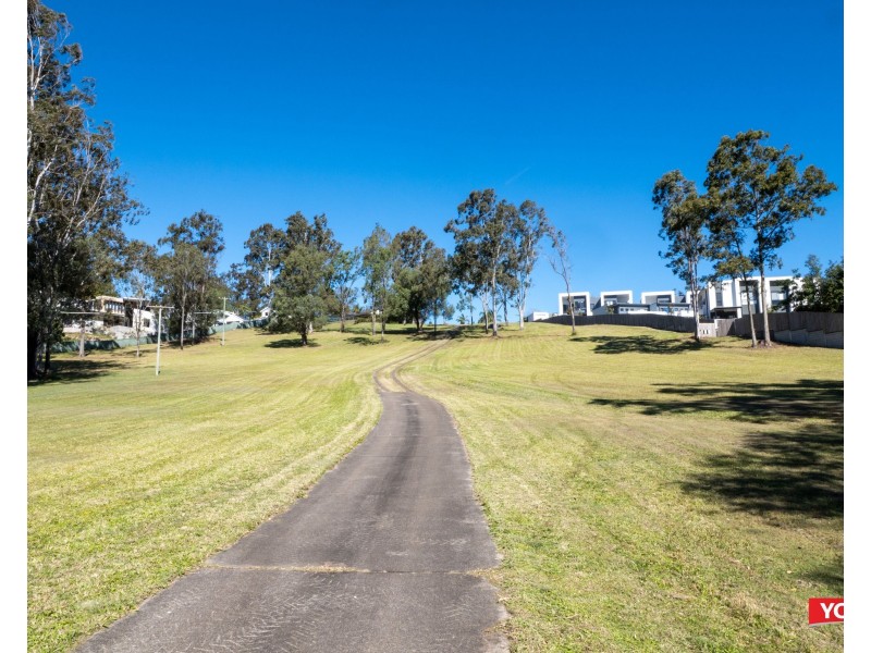 2172 MOGGILL ROAD, Kenmore QLD 4069