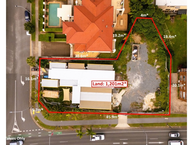 36 First Ave, Broadbeach QLD 4218