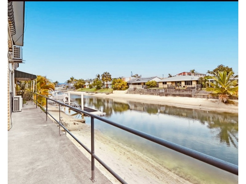 4/3 Miami Key, Broadbeach Waters QLD 4218