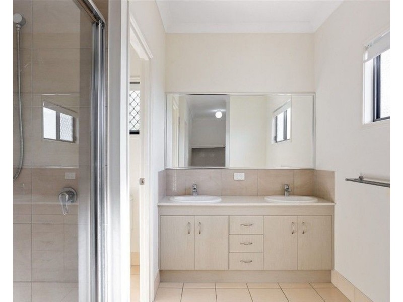 1 Mike Place, Mount Warren Park QLD 4207