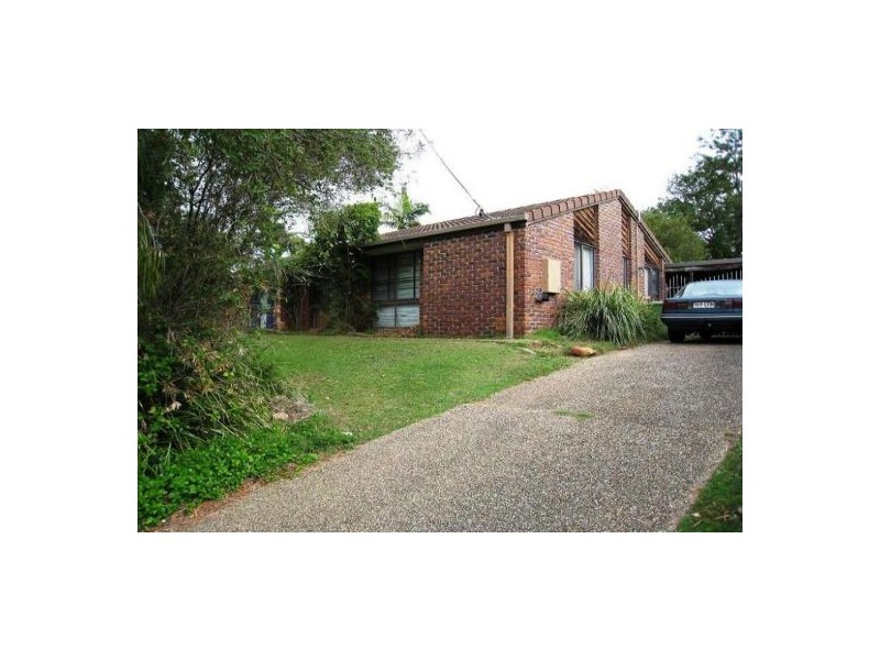 169 Waller Rd, Regents Park QLD 4118