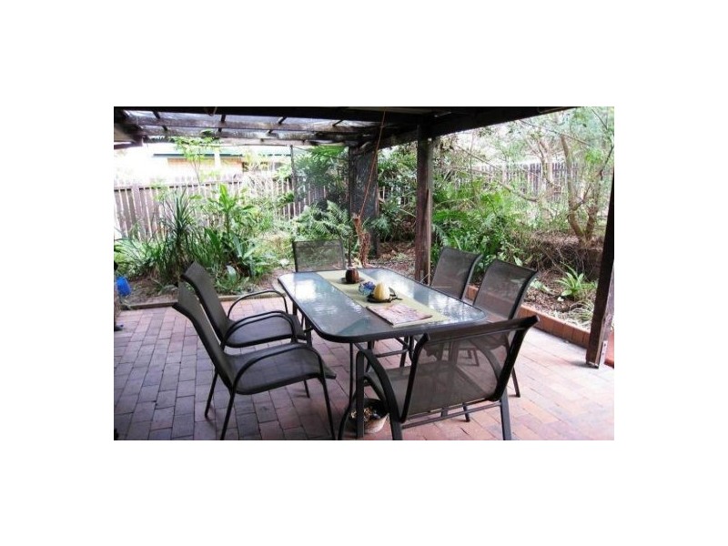 169 Waller Rd, Regents Park QLD 4118