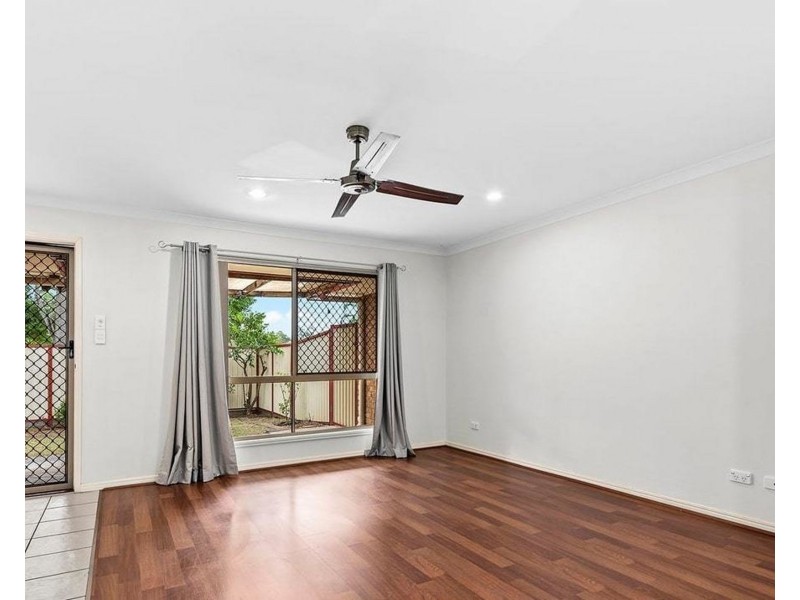 18 Kinchega Circuit, Parkinson QLD 4115