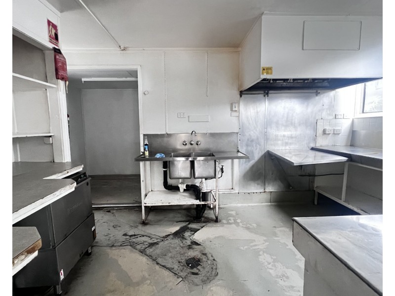 3 Colburn Ave, Victoria Point QLD 4165