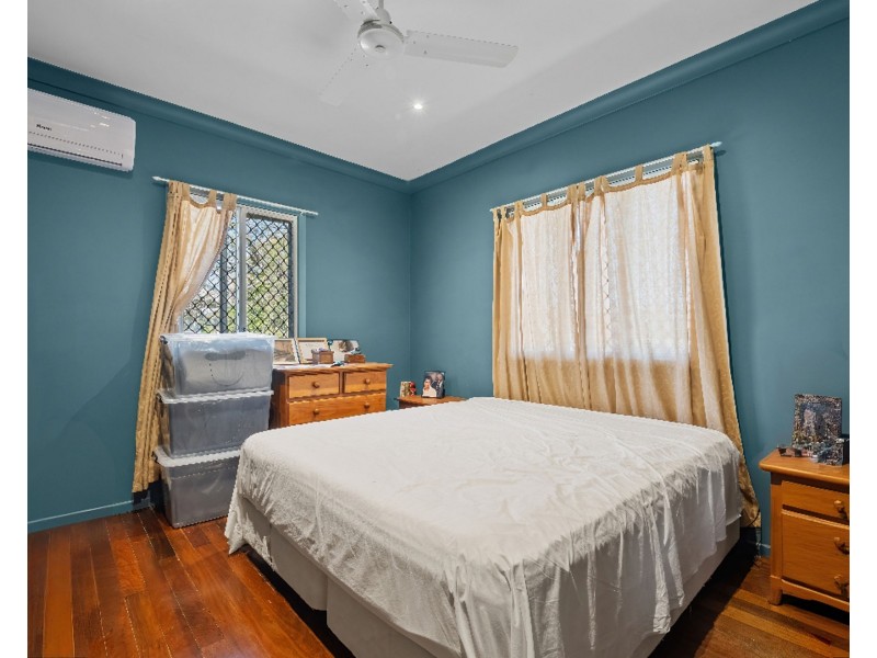64 Chubb Street, One Mile QLD 4305