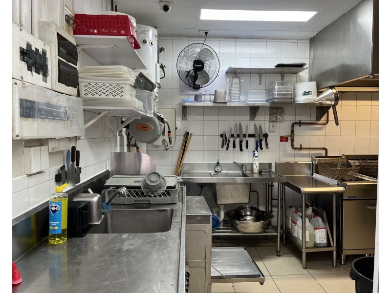 725 Gympie Road (Bong Chicken), Chermside QLD 4032