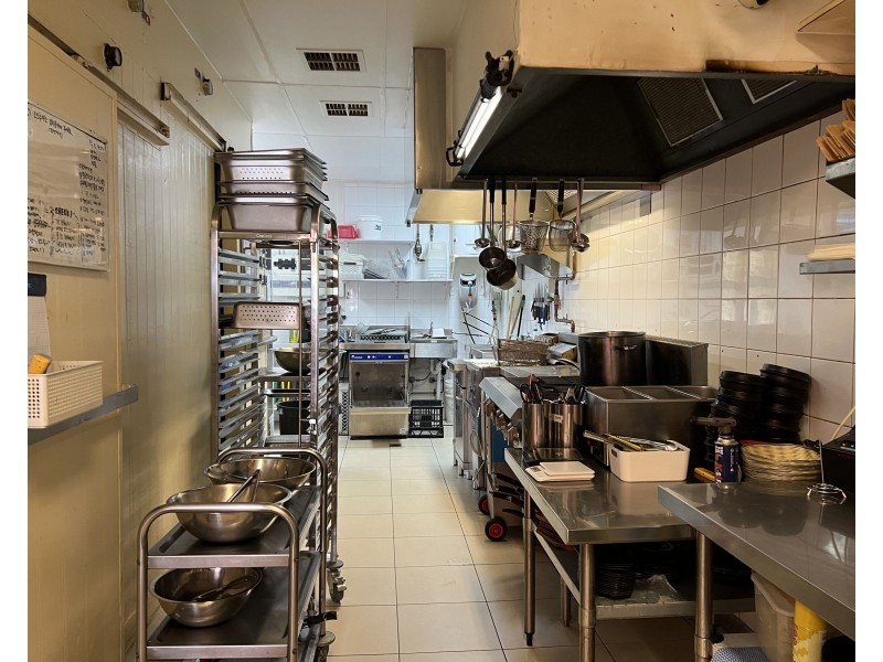 725 Gympie Road (Bong Chicken), Chermside QLD 4032