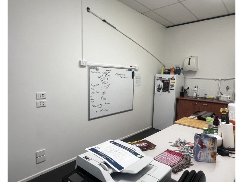 Suite52A 52B 223 calam road, Sunnybank Hills QLD 4109