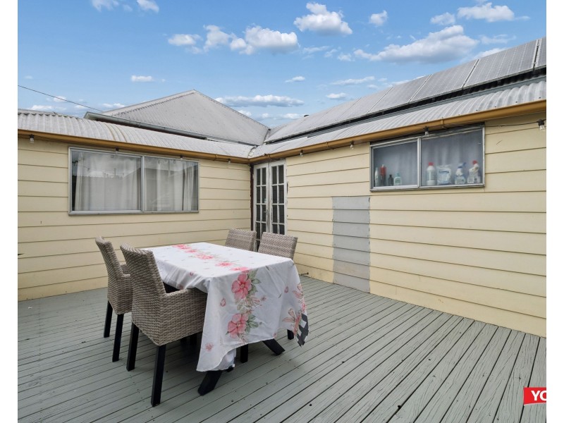 23 Doyle Street, Silkstone QLD 4304