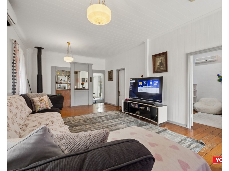 23 Doyle Street, Silkstone QLD 4304