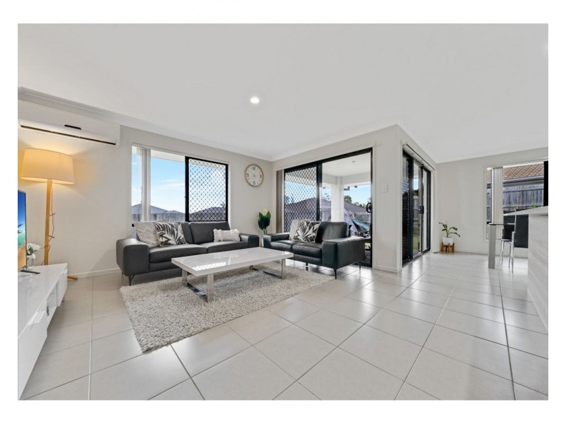 73 Argule, Hillcrest QLD 4118