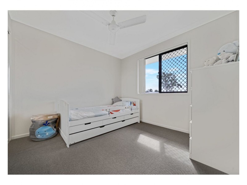 73 Argule, Hillcrest QLD 4118