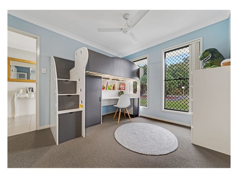 73 Argule, Hillcrest QLD 4118