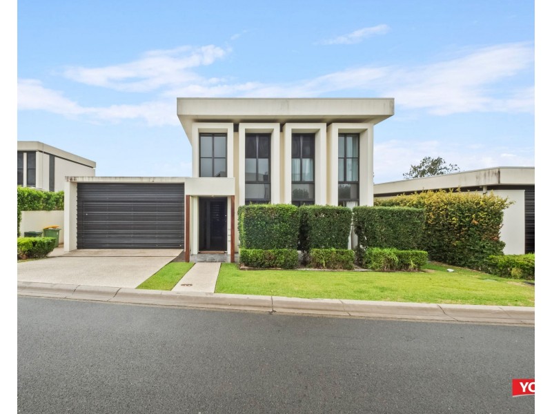 20 The Boulevard, Benowa QLD 4217