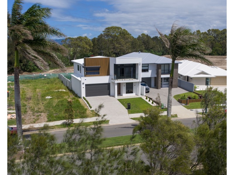 95 HARBOUR BOULEVARD, Jacobs Well QLD 4208