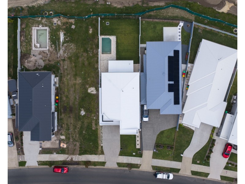 95 HARBOUR BOULEVARD, Jacobs Well QLD 4208