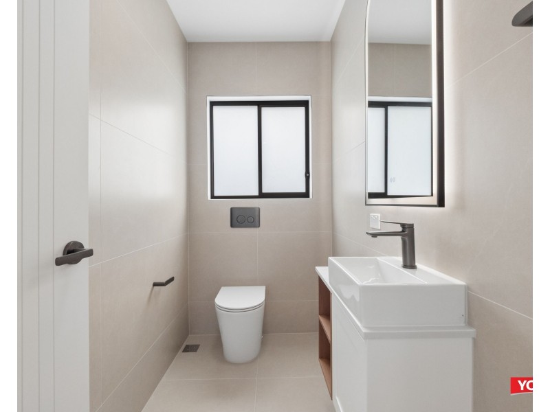 95 HARBOUR BOULEVARD, Jacobs Well QLD 4208