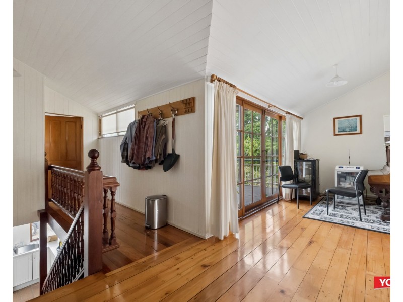 20 Darling Street East, Ipswich QLD 4305