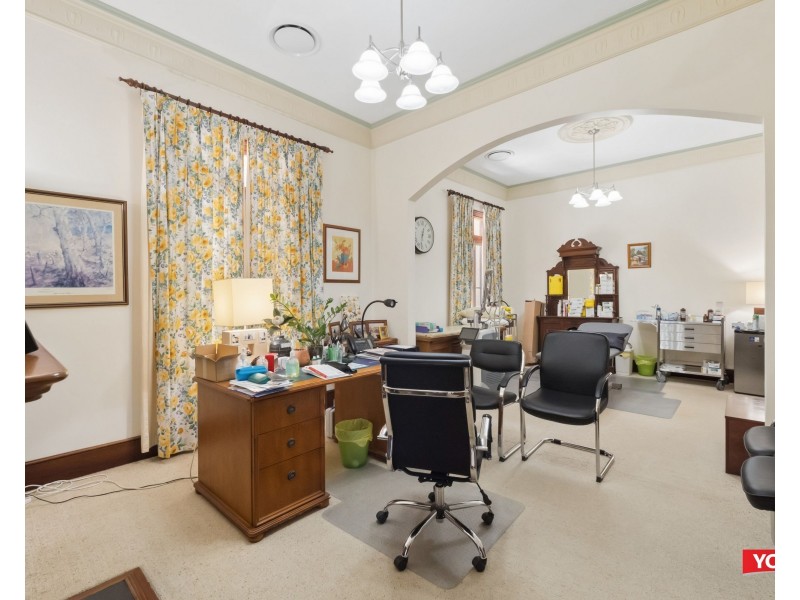 20 Darling Street East, Ipswich QLD 4305