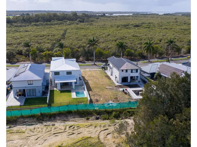 97 Harbour Boulevard, Jacobs Well QLD 4208