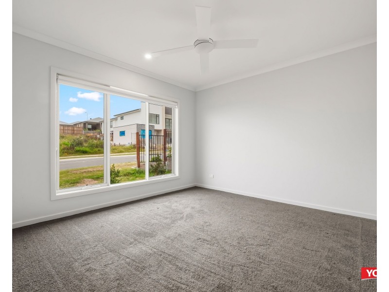 7 Sage Way, White Rock QLD 4306