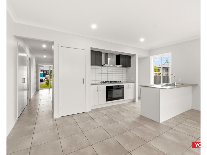 7 Sage Way, White Rock QLD 4306