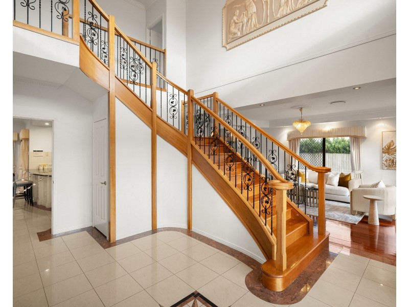 87 The Parkway, Stretton QLD 4116