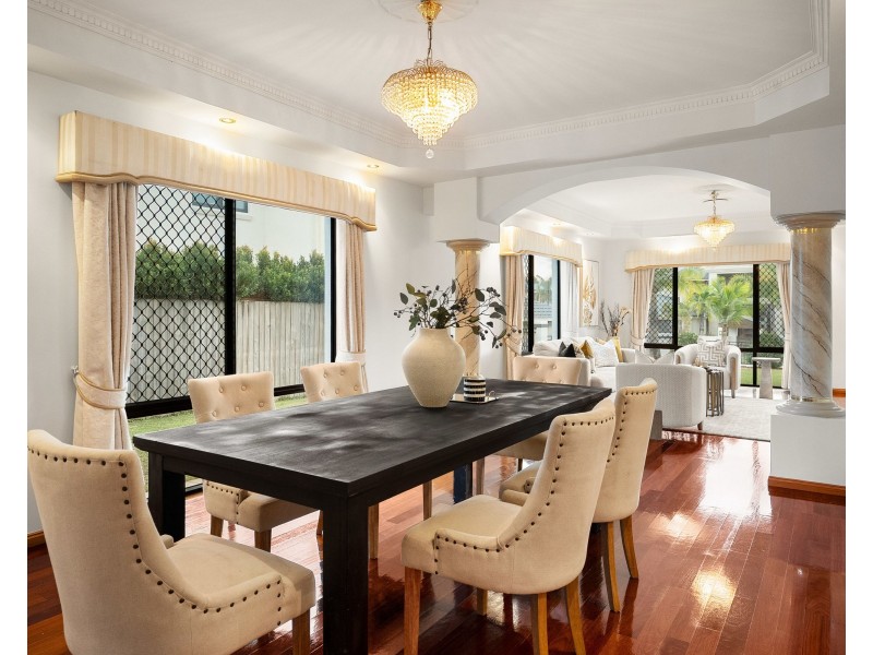 87 The Parkway, Stretton QLD 4116