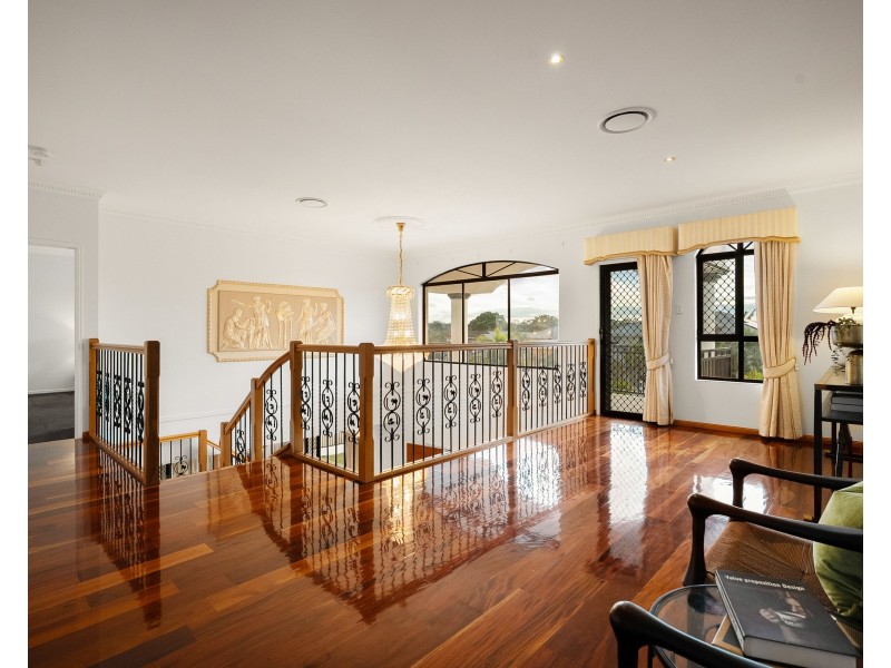 87 The Parkway, Stretton QLD 4116