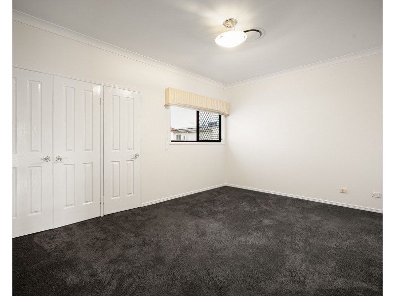 87 The Parkway, Stretton QLD 4116