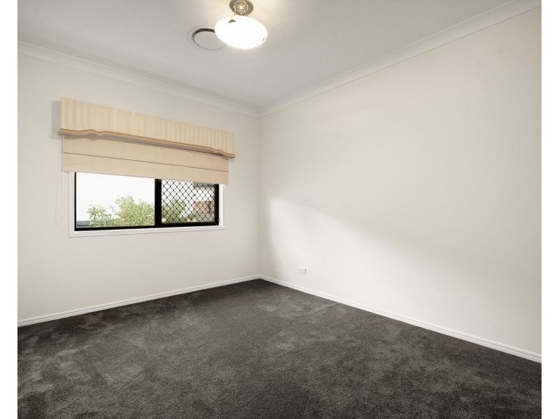 87 The Parkway, Stretton QLD 4116