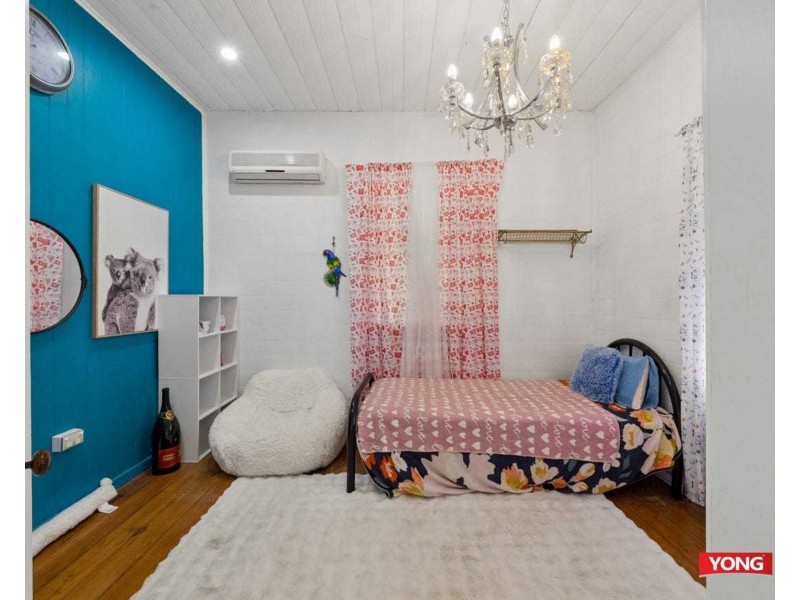 23 Doyle St, Silkstone QLD 4304